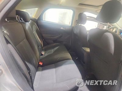 Zdjęcie 10 z 13 samochodu: 2015 FORD FOCUS SE VIN:1FADP3K2XFL202175 - miniatura