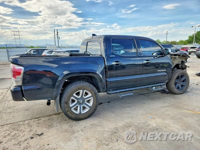 Trzecie zdjęcie samochodu z tyłu: 2017 TOYOTA TACOMA LIMITED VIN:3TMGZ5AN7HM110192 - miniatura