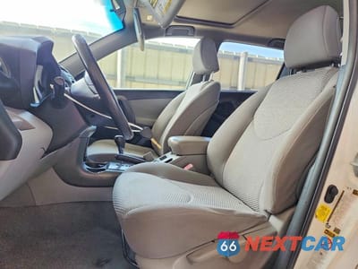 Zdjęcie 7 z 13 samochodu: 2012 TOYOTA RAV4 BASE VIN:JTMZF4DV0C5043246 - miniatura