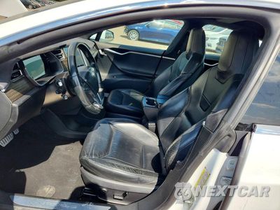 Zdjęcie 7 z 13 samochodu: 2016 TESLA MODEL S VIN:5YJSA1E44GF128342 - miniatura