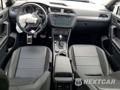Zdjęcie 8 z 13 samochodu: 2021 VOLKSWAGEN TIGUAN SE VIN:3VV2B7AX0MM108131 - miniatura