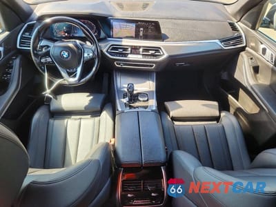 Zdjęcie 8 z 13 samochodu: 2019 BMW X5 XDRIVE40I VIN:5UXCR6C57KLL04066 - miniatura