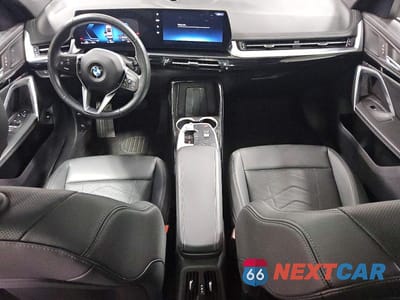 Zdjęcie 8 z 13 samochodu: 2025 BMW X1 XDRIVE28I VIN:WBX73EF00S5227384 - miniatura