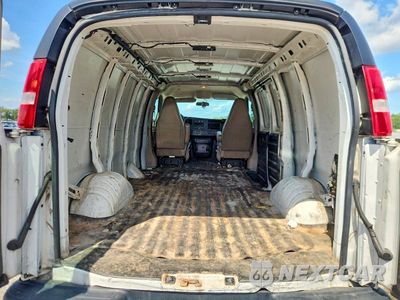Zdjęcie 10 z 13 samochodu: 2019 CHEVROLET EXPRESS 2500 CARGO DELIVERY VAN VIN:1GCWGAFP0K1369535 - miniatura