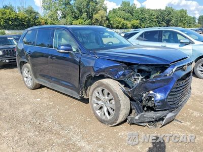 Czwarte zdjęcie samochodu z boku: 2025 TOYOTA GRAND HIGHLANDER LIMITED VIN:5TDAAAA55SS031858 - miniatura