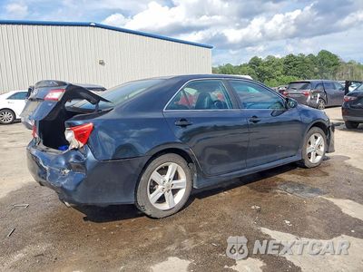 Trzecie zdjęcie samochodu z tyłu: 2014 TOYOTA CAMRY SE VIN:4T1BF1FK4EU440367 - miniatura