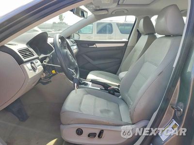 Zdjęcie 7 z 12 samochodu: 2012 VOLKSWAGEN PASSAT SE VIN:1VWBH7A36CC029487 - miniatura