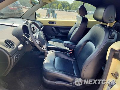 Zdjęcie 7 z 12 samochodu: 2006 VOLKSWAGEN NEW BEETLE CONVERTIBLE OPTION PACKAGE 1 VIN:3VWRF31Y46M310151 - miniatura