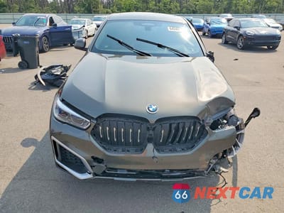 Piąte zdjęcie samochodu w środku: 2021 BMW X6 XDRIVE40I VIN:5UXCY6C02M9G65117 - miniatura