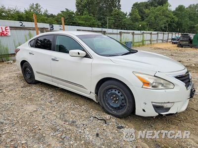 Czwarte zdjęcie samochodu z boku: 2015 NISSAN ALTIMA 2.5 S VIN:1N4AL3AP4FN906775 - miniatura