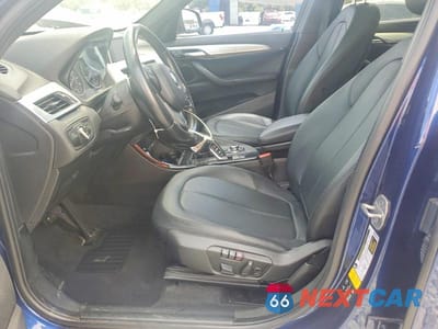 Zdjęcie 7 z 12 samochodu: 2016 BMW X1 XDRIVE28I VIN:WBXHT3C37GP881818 - miniatura
