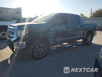2017 TOYOTA TUNDRA CREWMAX SR5 5TFEM5F19HX121863 - główne zdjęcie licytacji z USA - miniatura