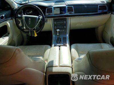 Zdjęcie 8 z 12 samochodu: 2012 LINCOLN MKS VIN:1LNHL9DR1CG804869 - miniatura