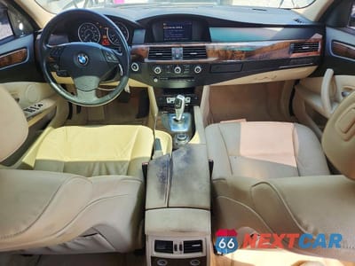 Zdjęcie 8 z 12 samochodu: 2010 BMW 528 I VIN:WBANU5C55AC363583 - miniatura