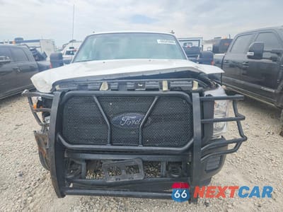 Piąte zdjęcie samochodu w środku: 2011 FORD F350 SUPER DUTY VIN:1FDRF3AT7BEB05345 - miniatura