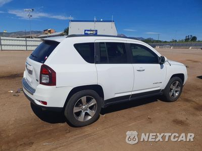 Trzecie zdjęcie samochodu z tyłu: 2017 JEEP COMPASS LATITUDE VIN:1C4NJDEB6HD153409 - miniatura