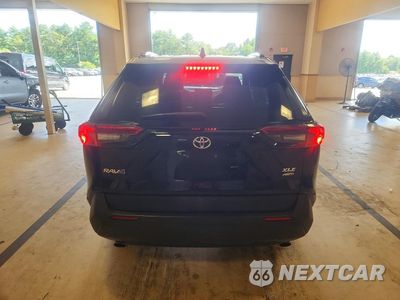 Zdjęcie 6 z 13 samochodu: 2020 TOYOTA RAV4 XLE VIN:2T3P1RFV0LC060686 - miniatura