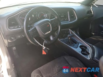 Zdjęcie 8 z 12 samochodu: 2019 DODGE CHALLENGER SXT VIN:2C3CDZAG9KH752400 - miniatura