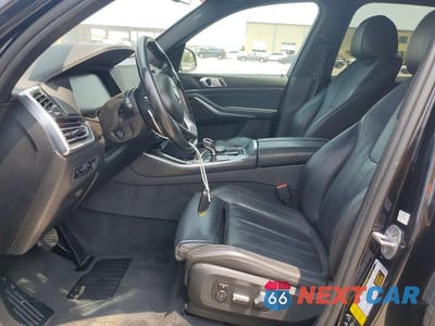 Zdjęcie 7 z 13 samochodu: 2019 BMW X5 XDRIVE40I VIN:5UXCR6C5XKLL21718 - miniatura
