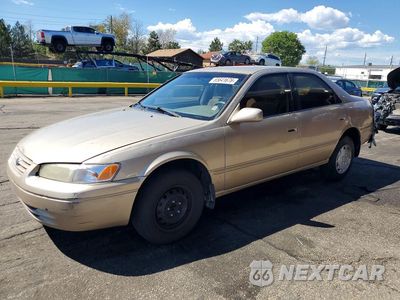 1998 TOYOTA CAMRY LE JT2BG28K2W0164681 - główne zdjęcie licytacji z USA - miniatura