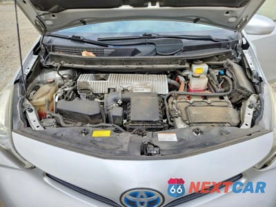 Zdjęcie 12 z 13 samochodu: 2015 TOYOTA PRIUS V FIVE VIN:JTDZN3EU2FJ023112 - miniatura