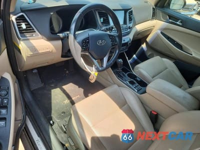 Zdjęcie 8 z 13 samochodu: 2016 HYUNDAI TUCSON LIMITED VIN:KM8J33A23GU129541 - miniatura