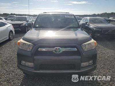 Piąte zdjęcie samochodu w środku: 2010 TOYOTA 4RUNNER SR5 VIN:JTEBU5JRXA5031571 - miniatura