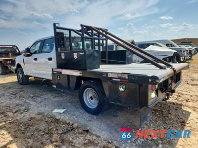 Drugie zdjęcie samochodu z przodu: 2020 FORD F350 SUPER DUTY VIN:1FD8W3H61LEC19550 - miniatura