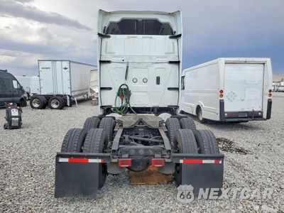 Zdjęcie 6 z 14 samochodu: 2016 INTERNATIONAL LF687 SEMI TRUCK VIN:3HSDJSNR6GN074260 - miniatura