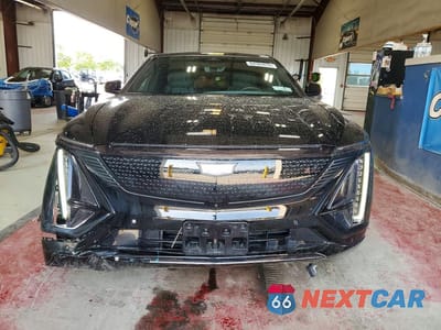 Piąte zdjęcie samochodu w środku: 2025 CADILLAC LYRIQ SPORT VIN:1GYKPYRL8SZ314648 - miniatura