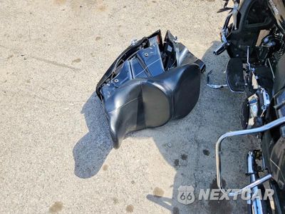Zdjęcie 9 z 10 samochodu: 2015 HARLEY-DAVIDSON FLHTKL ULTRA LIMITED LOW VIN:1HD1KKL13FB627947 - miniatura