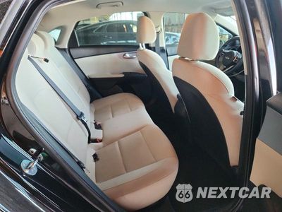 Zdjęcie 10 z 12 samochodu: 2022 KIA FORTE LXS VIN:3KPF24AD4NE493810 - miniatura