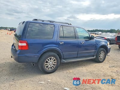 Trzecie zdjęcie samochodu z tyłu: 2011 FORD EXPEDITION XLT VIN:1FMJU1H57BEF35584 - miniatura
