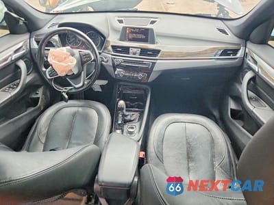 Zdjęcie 8 z 12 samochodu: 2016 BMW X1 XDRIVE28I VIN:WBXHT3Z31G4A49287 - miniatura