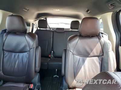 Zdjęcie 10 z 14 samochodu: 2024 TOYOTA SIENNA PLATINUM 7-PASSENGER VIN:5TDERKEC7RS223110 - miniatura