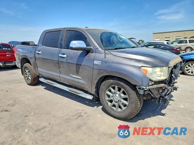 Czwarte zdjęcie samochodu z boku: 2013 TOYOTA TUNDRA PLATINUM VIN:5TFHW5F14DX287998 - miniatura