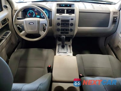 Zdjęcie 8 z 13 samochodu: 2010 FORD ESCAPE XLT VIN:1FMCU9DG3AKA81056 - miniatura