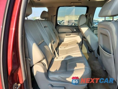 Zdjęcie 11 z 13 samochodu: 2009 CHEVROLET SUBURBAN K1500 LT VIN:1GNFK26359J121770 - miniatura