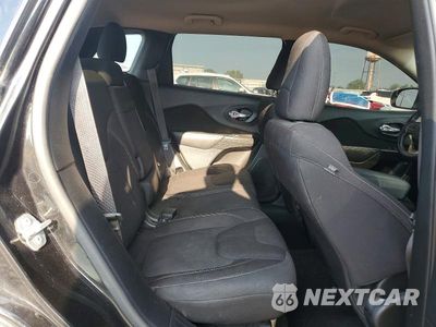 Zdjęcie 11 z 13 samochodu: 2016 JEEP CHEROKEE LATITUDE VIN:1C4PJMCB7GW111720 - miniatura
