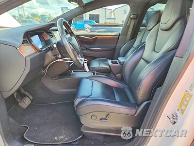 Zdjęcie 7 z 12 samochodu: 2018 TESLA MODEL X VIN:5YJXCBE27JF118514 - miniatura