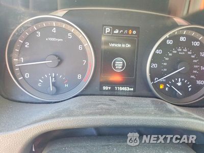Zdjęcie 9 z 12 samochodu: 2017 HYUNDAI ELANTRA LIMITED AUTO VIN:5NPD84LF5HH032586 - miniatura