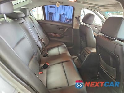 Zdjęcie 10 z 12 samochodu: 2006 BMW 325 I VIN:WBAVB13546PT10436 - miniatura