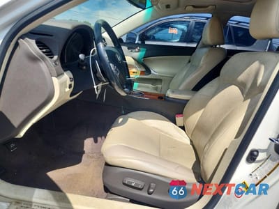 Zdjęcie 7 z 12 samochodu: 2009 LEXUS IS 250 VIN:JTHCK262295035858 - miniatura