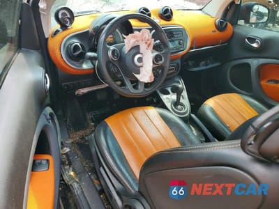 Zdjęcie 8 z 13 samochodu: 2016 SMART EQ FORTWO VIN:WMEFJ5DA5GK055745 - miniatura