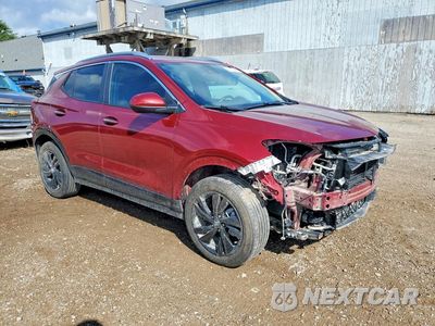 Czwarte zdjęcie samochodu z boku: 2024 BUICK ENCORE GX SPORT TOURING VIN:KL4AMESL4RB070321 - miniatura