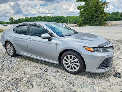 Czwarte zdjęcie samochodu z boku: 2023 TOYOTA CAMRY LE VIN:4T1C11AK1PU110893 - miniatura