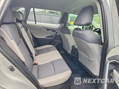 Zdjęcie 11 z 13 samochodu: 2025 TOYOTA RAV4 HYBRID XLE VIN:JTMRWRFV8SJ066385 - miniatura