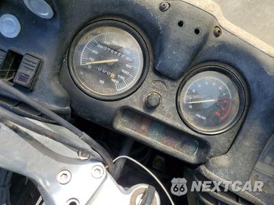 Zdjęcie 7 z 9 samochodu: 2000 BMW R 1100 RT VIN:WB10418A9YZC67670 - miniatura
