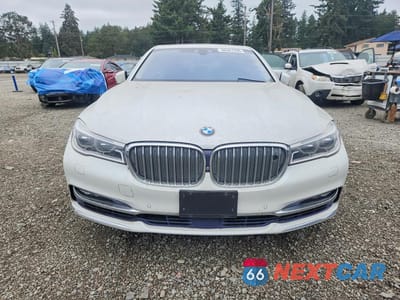 Piąte zdjęcie samochodu w środku: 2016 BMW 750 XI VIN:WBA7F2C52GG420504 - miniatura