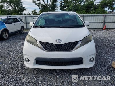 Piąte zdjęcie samochodu w środku: 2015 TOYOTA SIENNA SPORT VIN:5TDXK3DC1FS621607 - miniatura